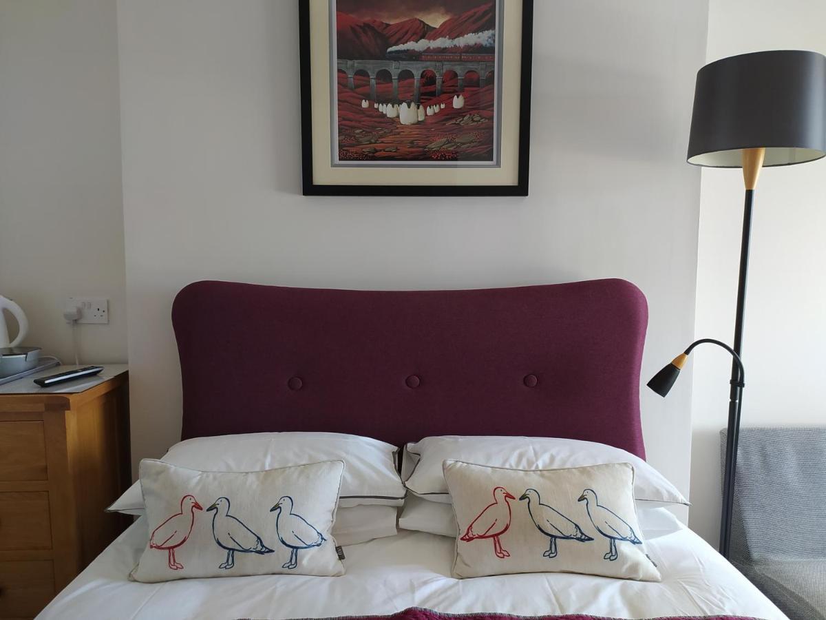 Frosty Towers Bed & Breakfast Llandudno Luaran gambar