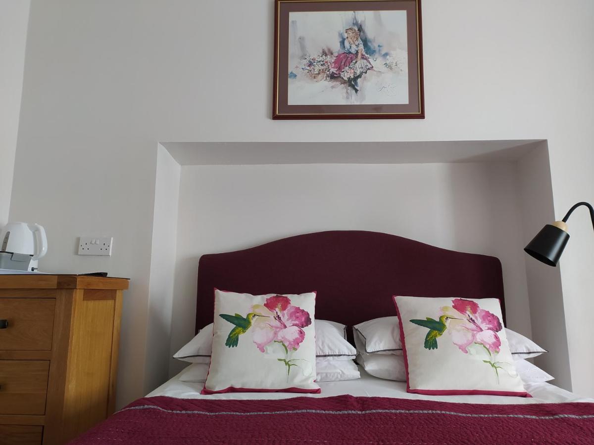 Frosty Towers Bed & Breakfast Llandudno Luaran gambar