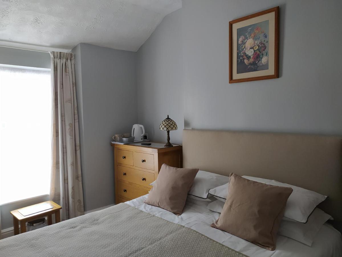Frosty Towers Bed & Breakfast Llandudno Luaran gambar