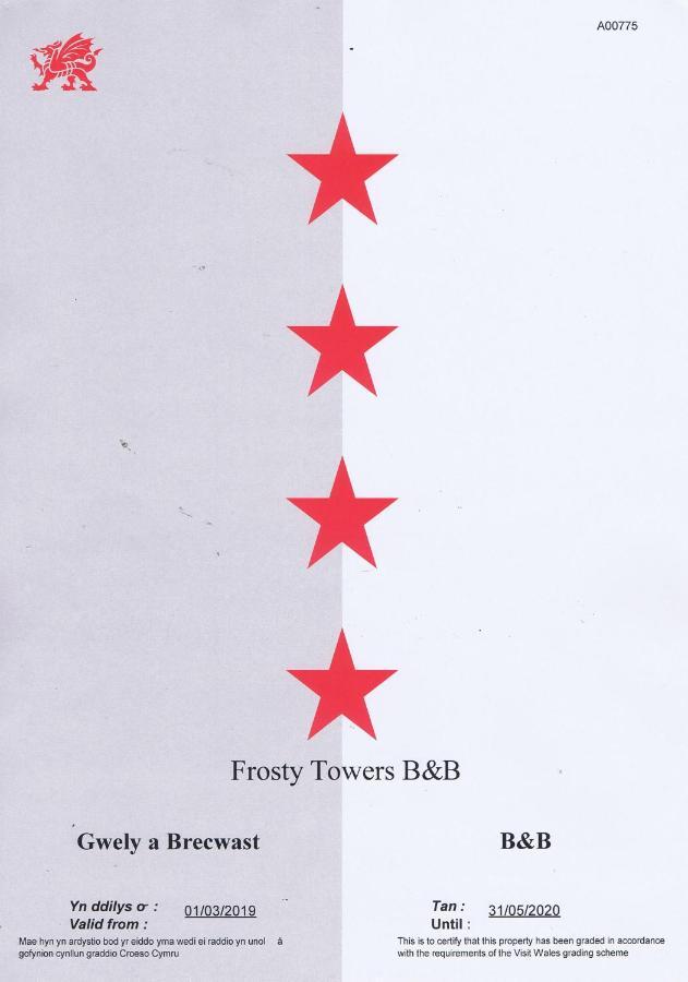 Frosty Towers Bed & Breakfast Llandudno Luaran gambar